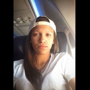 Meet your Posher, Alexis